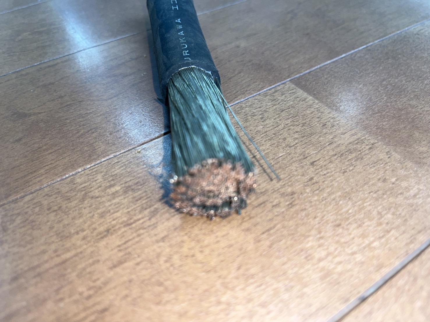 キャプタイヤ線（キャブタイヤケーブル）